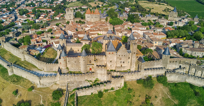 Voyage historique en Europe: Carcassonne, France : une forteresse impressionnante.